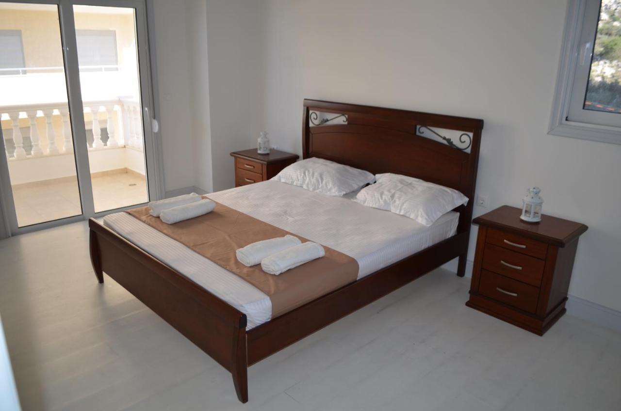 Sejdi Apartments Sarandë Esterno foto