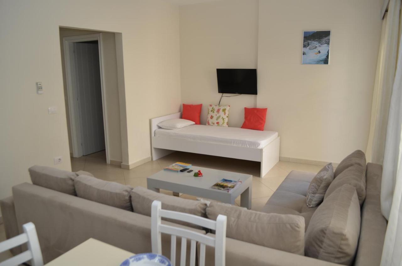 Sejdi Apartments Sarandë Esterno foto