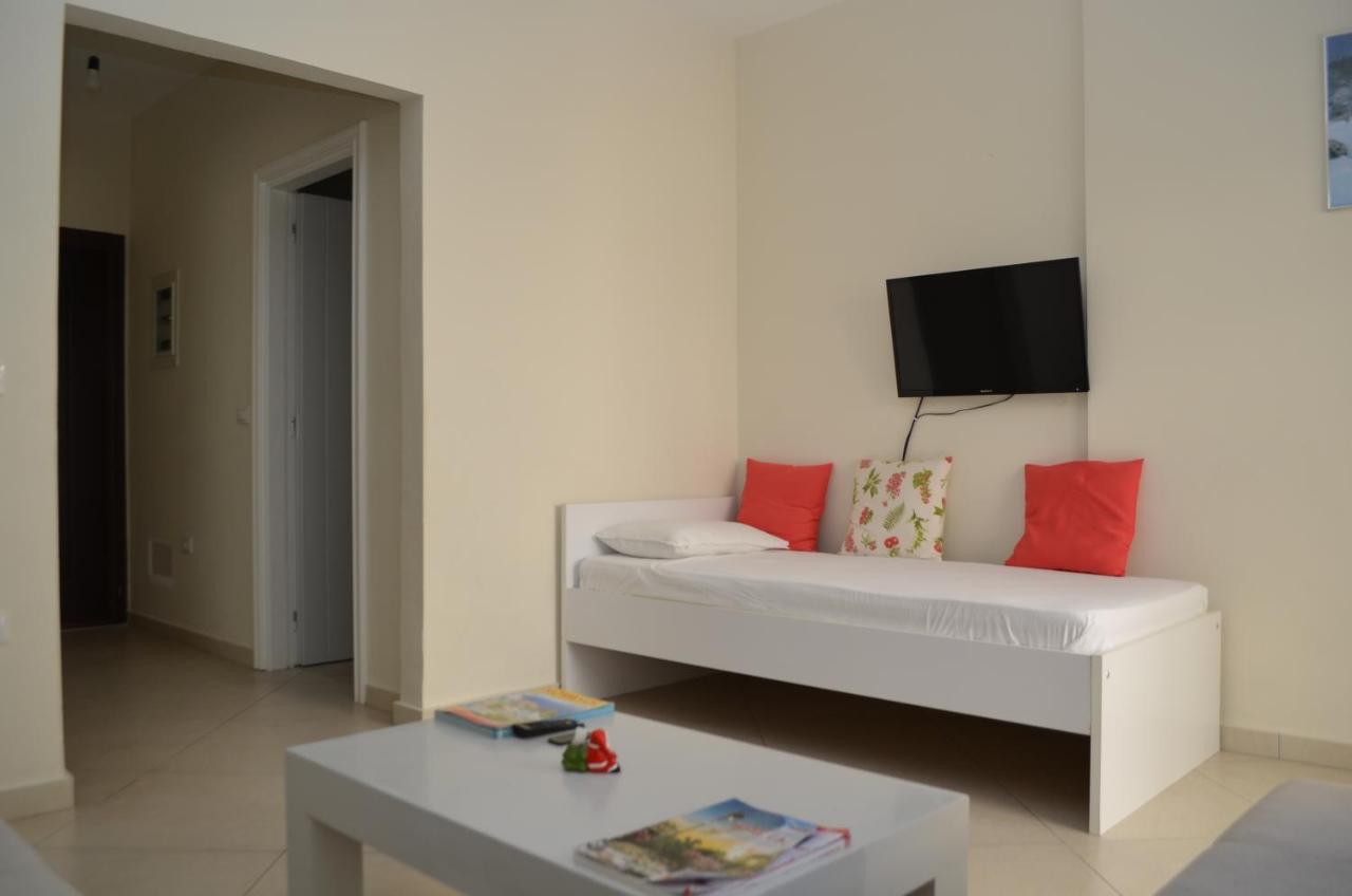 Sejdi Apartments Sarandë Esterno foto