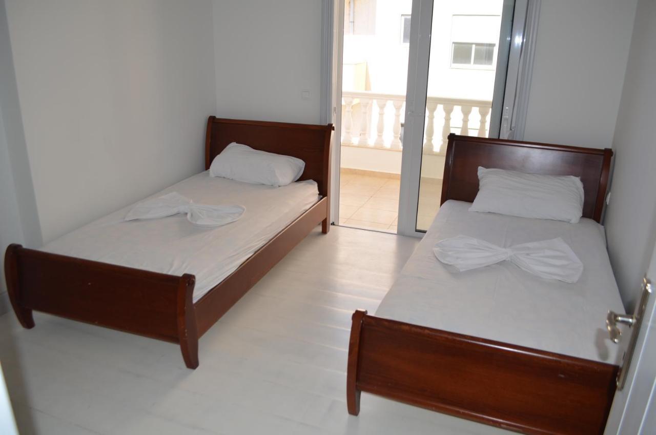 Sejdi Apartments Sarandë Esterno foto