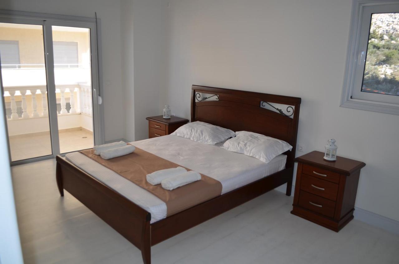 Sejdi Apartments Sarandë Esterno foto